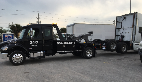 Best Heavy Duty Towing service in Hollywood, FL